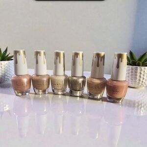 Nicole Miller Nail Polish Collection (6) With Manicure Kit